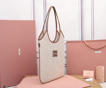 Anum Bags Miun Miun Luxury Bag --123623
