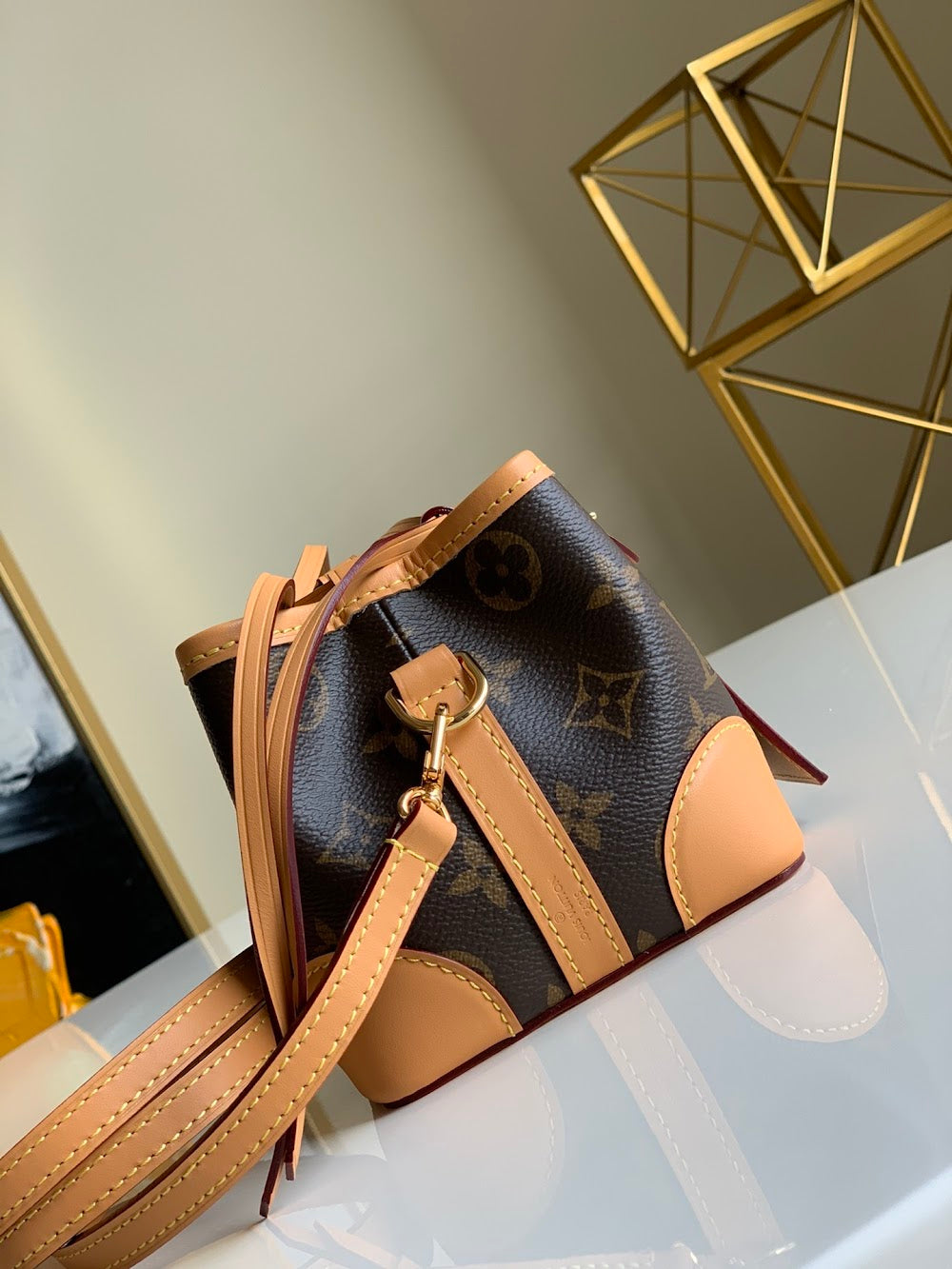 Anum Bags ln Luxury Bag --96441