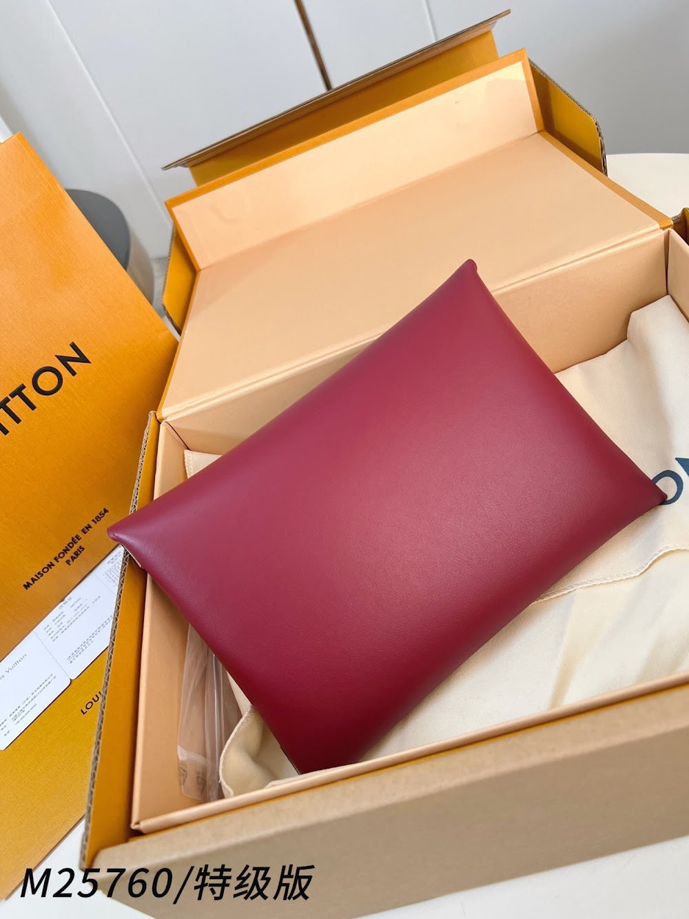 Anum Bags ln Luxury Bag --95762