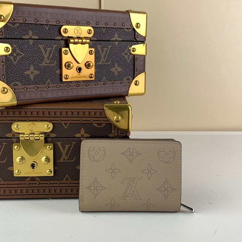 Anum Bags ln Luxury Bag --57111