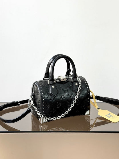 Anum Bags ln Luxury Bag --96386