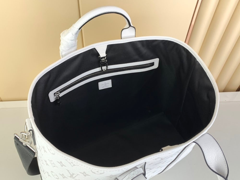 Anum Bags ln Luxury Bag --61588