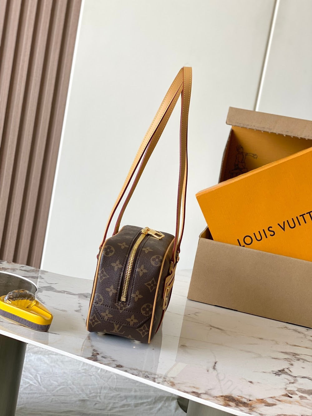 Anum Bags ln Luxury Bag --96768
