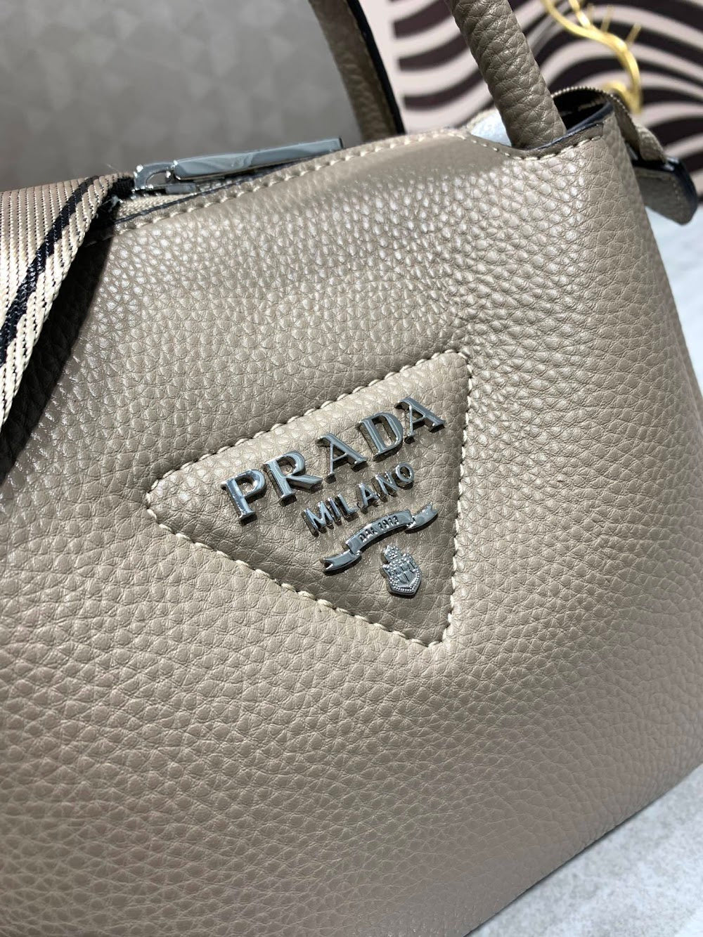 Anum Bags pradn Luxury Bag --73350