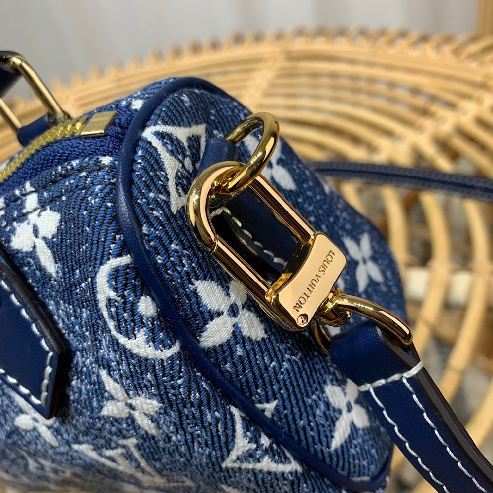 Anum Bags ln Luxury Bag --60780