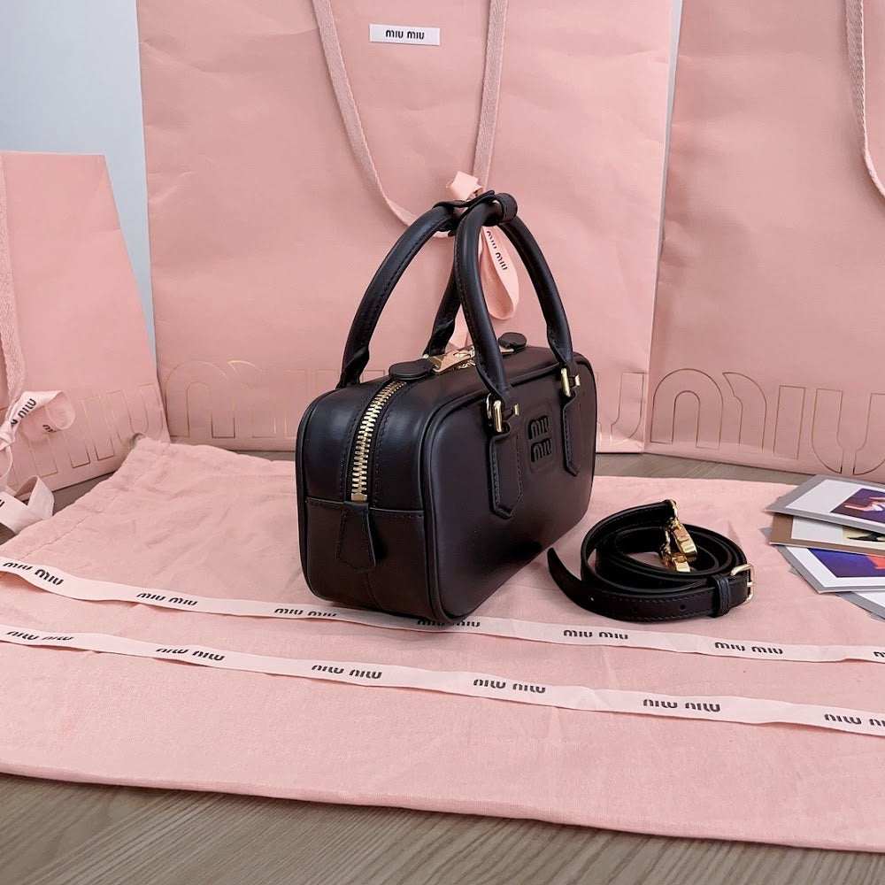 Anum Bags Miun Miun Luxury Bag --122886