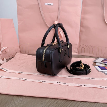 Anum Bags Miun Miun Luxury Bag --122886