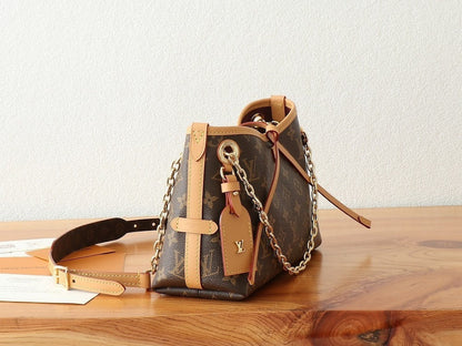 Anum Bags ln Luxury Bag --97262