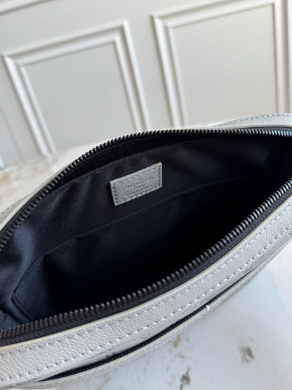 Anum Bags ln Luxury Bag --71253