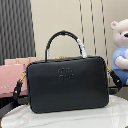 Anum Bags Miun Miun Luxury Bag --122203