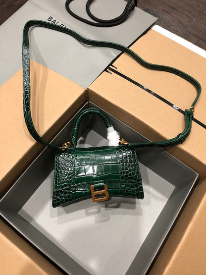 new-luxury-designer-bags-nm21429