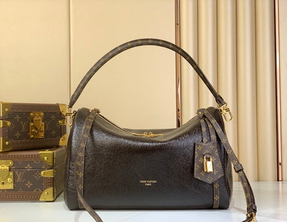 Anum Bags ln Luxury Bag --62860