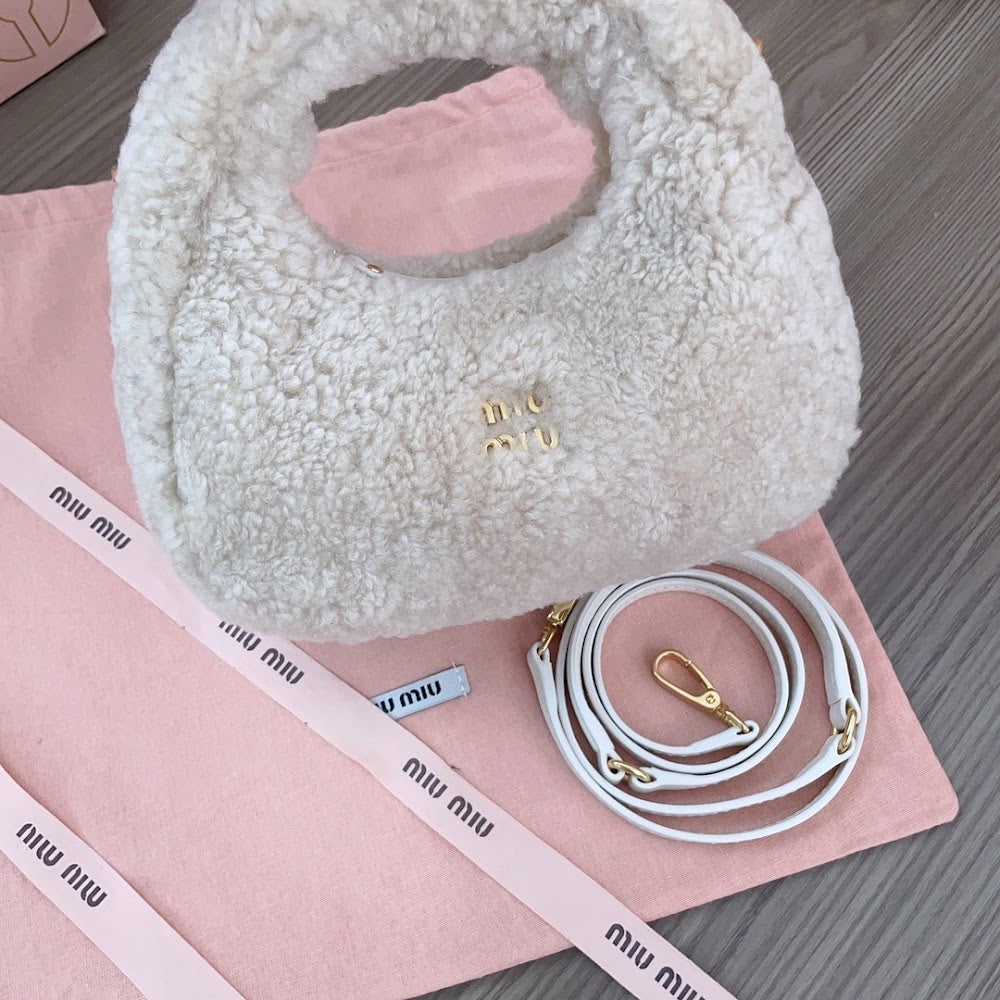 Anum Bags Miun Miun Luxury Bag --123066