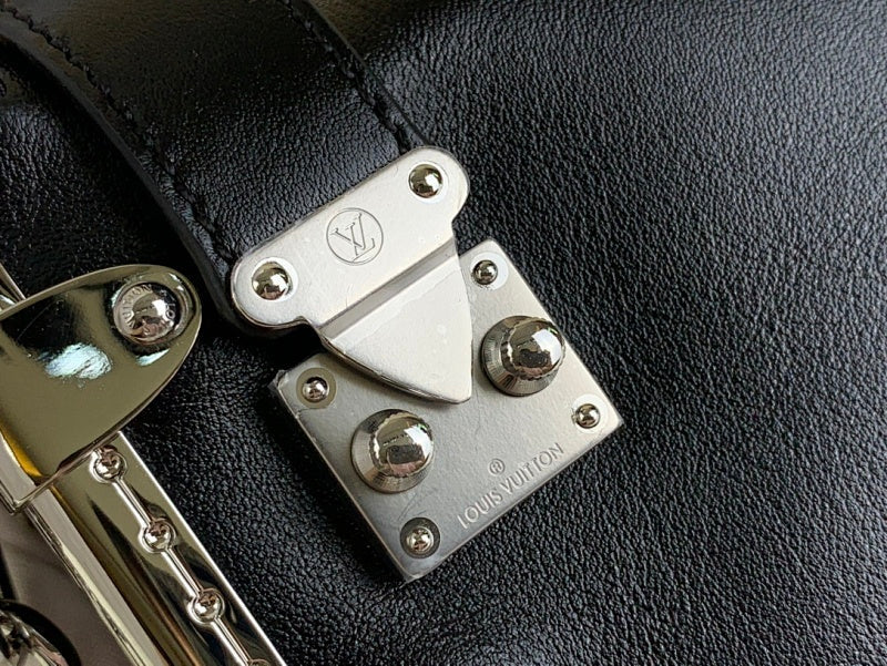 Anum Bags ln Luxury Bag --62356