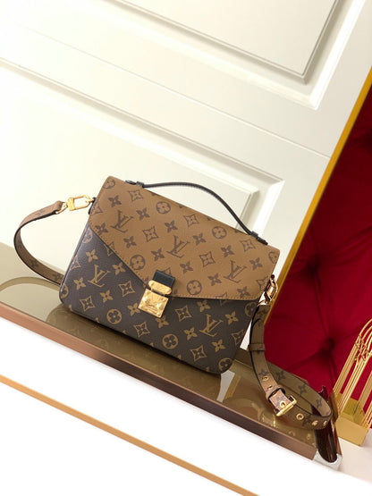 Anum Bags ln Luxury Bag --75657