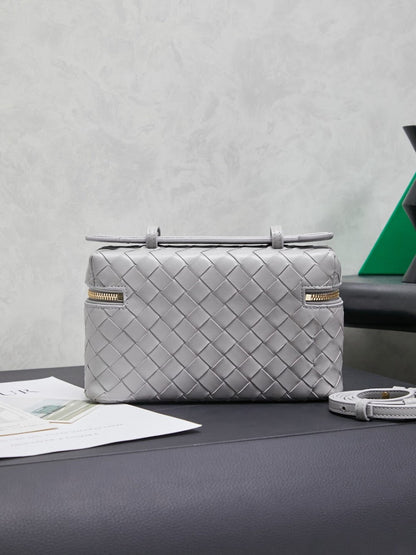 Anum Bags Miun Miun Luxury Bag --123174