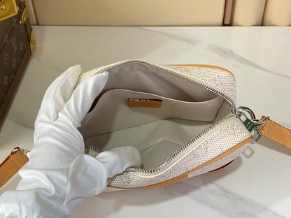 Anum Bags ln Luxury Bag --62971