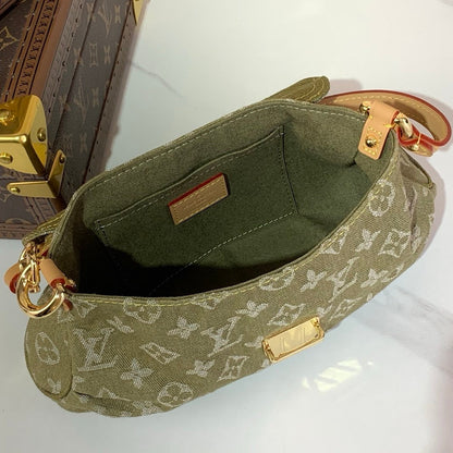 Anum Bags ln Luxury Bag --62839