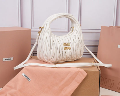 Anum Bags Miun Miun Luxury Bag --123055