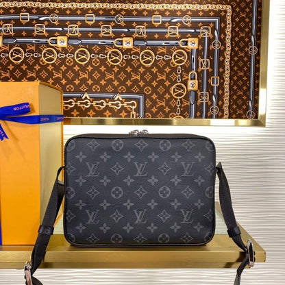 Anum Bags ln Luxury Bag --70053