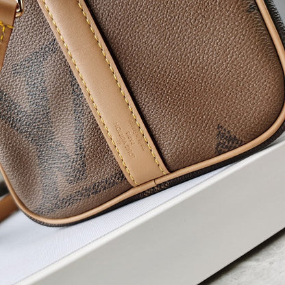 Anum Bags ln Luxury Bag --67000