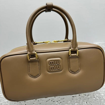 Anum Bags Miun Miun Luxury Bag --123422
