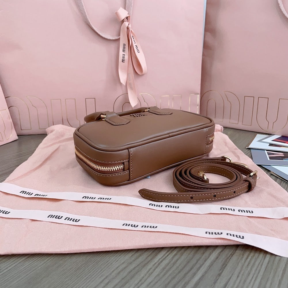 Anum Bags Miun Miun Luxury Bag --123222