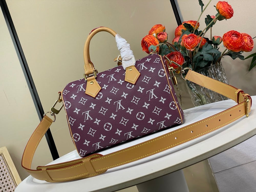 Anum Bags ln Luxury Bag --95763