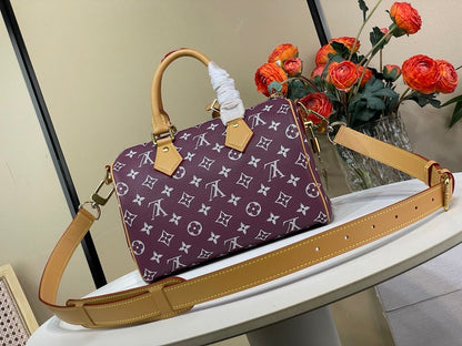 Anum Bags ln Luxury Bag --95763