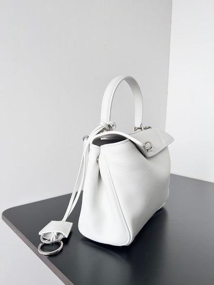 new-luxury-designer-bags-nm11140