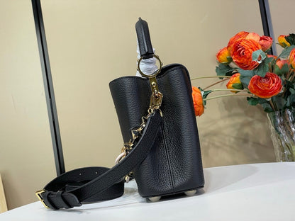 Anum Bags ln Luxury Bag --95564