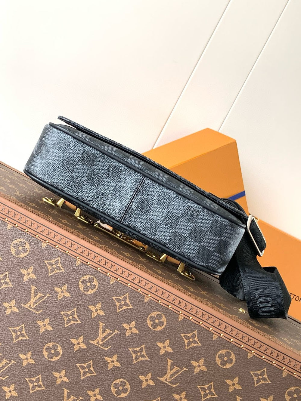 Anum Bags ln Luxury Bag --71273