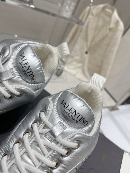 Anum Bags Valentino Luxury Shoes --52604