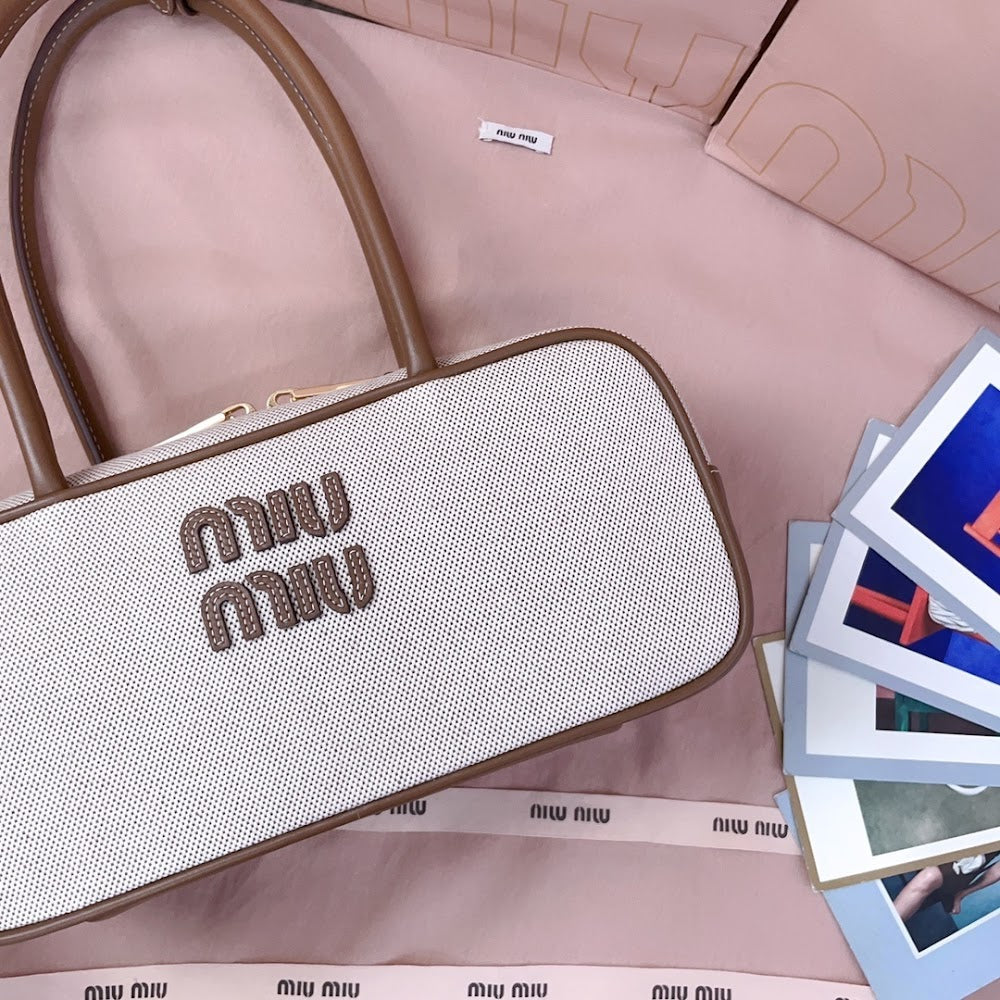 Anum Bags Miun Miun Luxury Bag --123677
