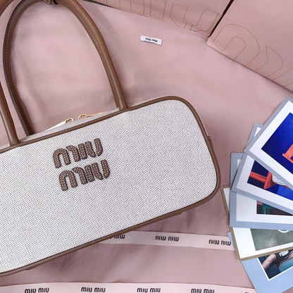 Anum Bags Miun Miun Luxury Bag --123677