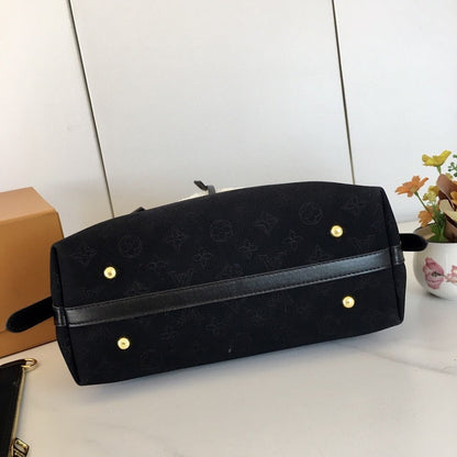 Anum Bags ln Luxury Bag --76619