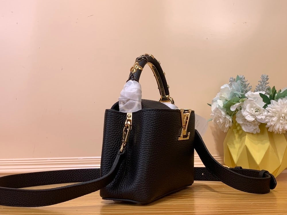 Anum Bags ln Luxury Bag --95543