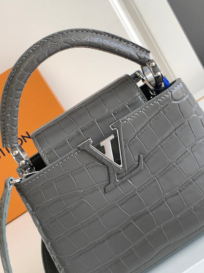 Anum Bags ln Luxury Bag --96834