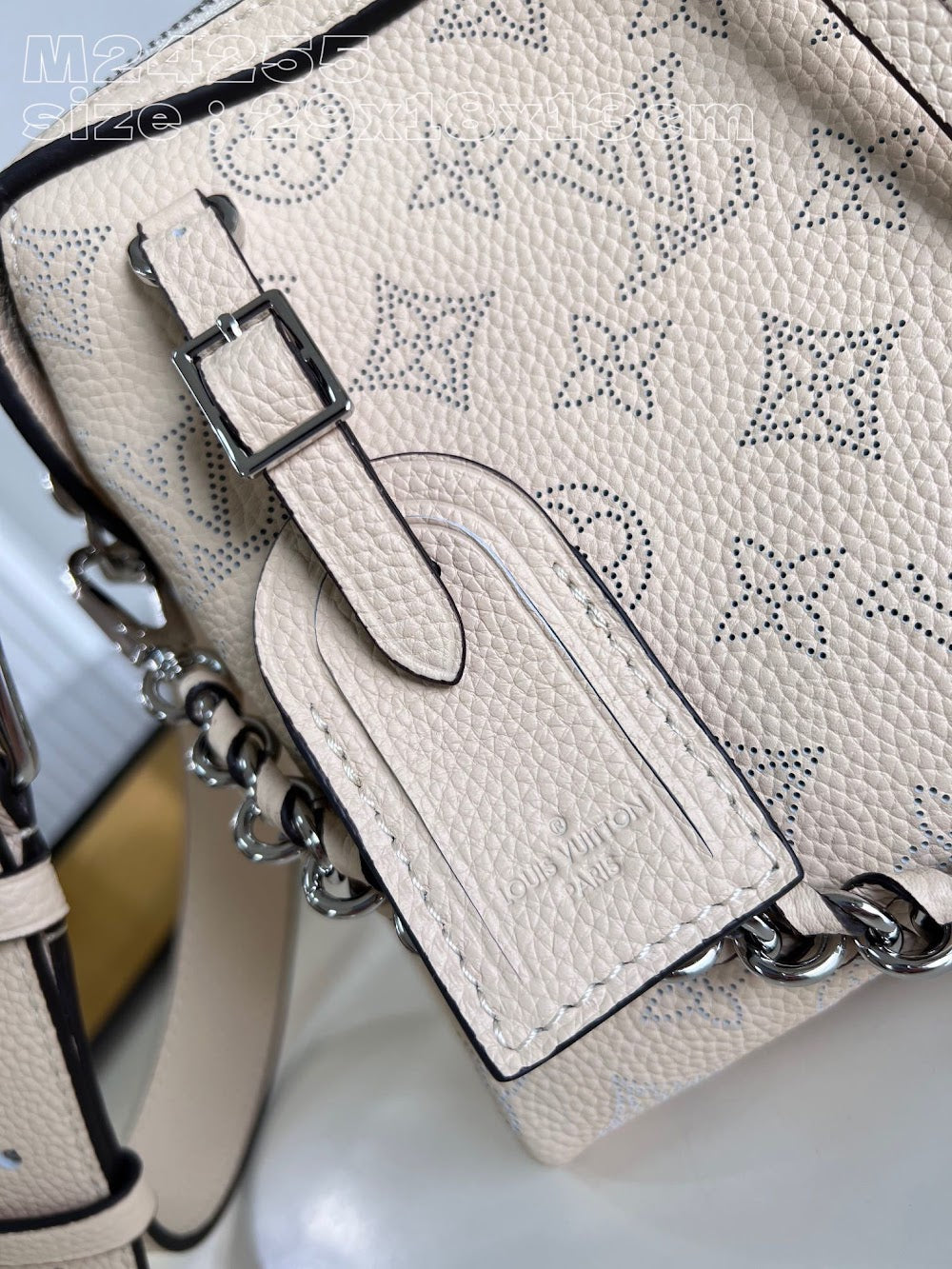Anum Bags ln Luxury Bag --96424