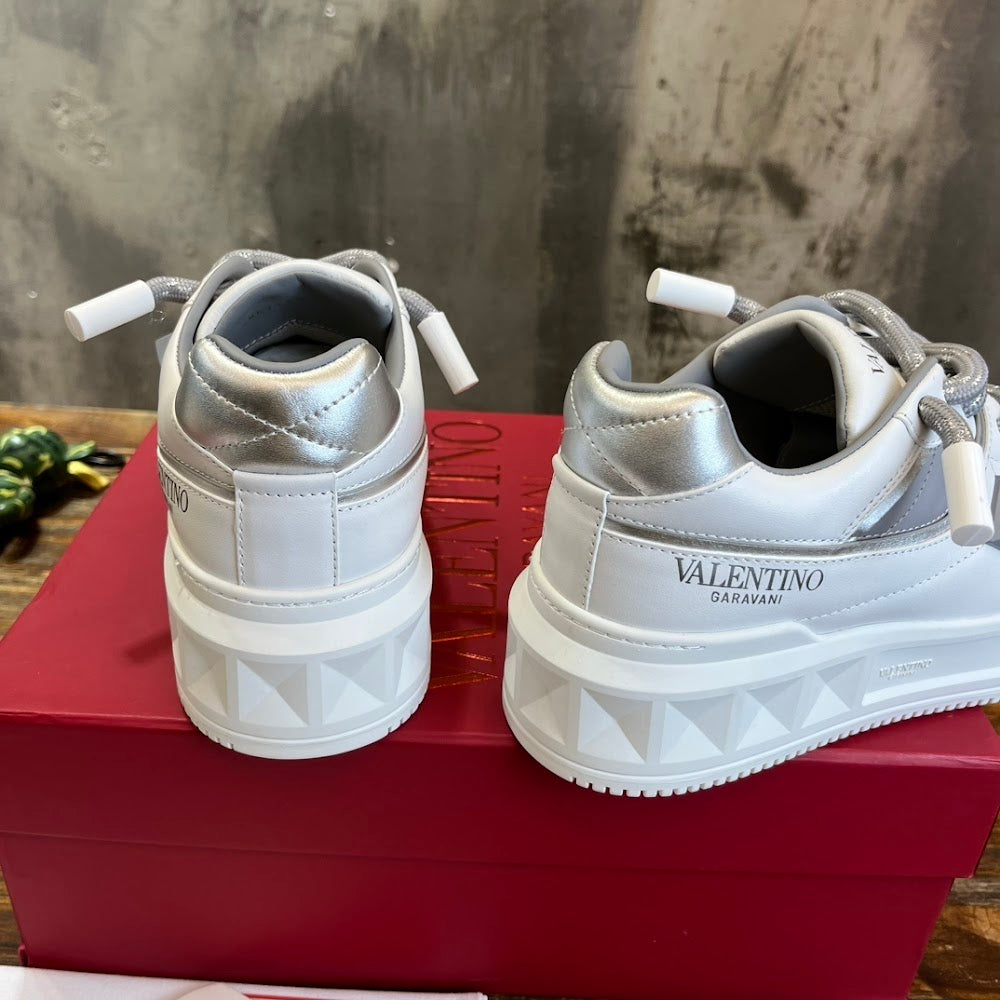 Anum Bags Valentino Luxury Shoes --52574