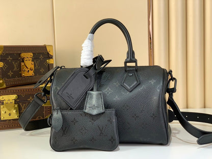 Anum Bags ln Luxury Bag --95858