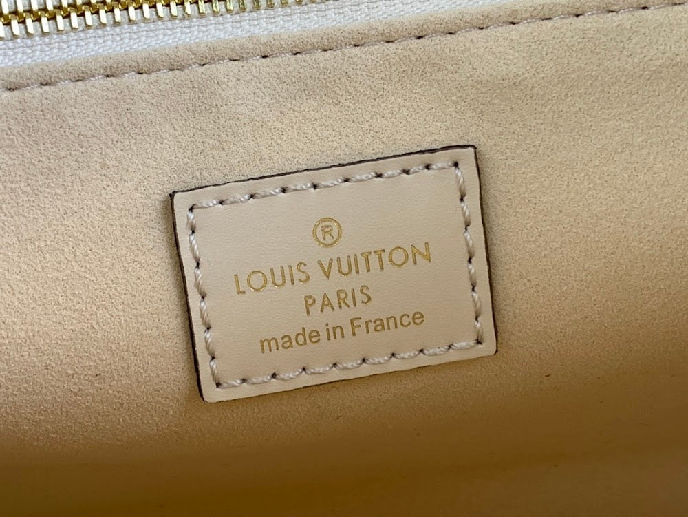 Anum Bags ln Luxury Bag --61622