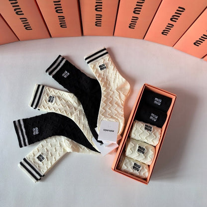 Anum Bags Premium Luxury Socks --97889