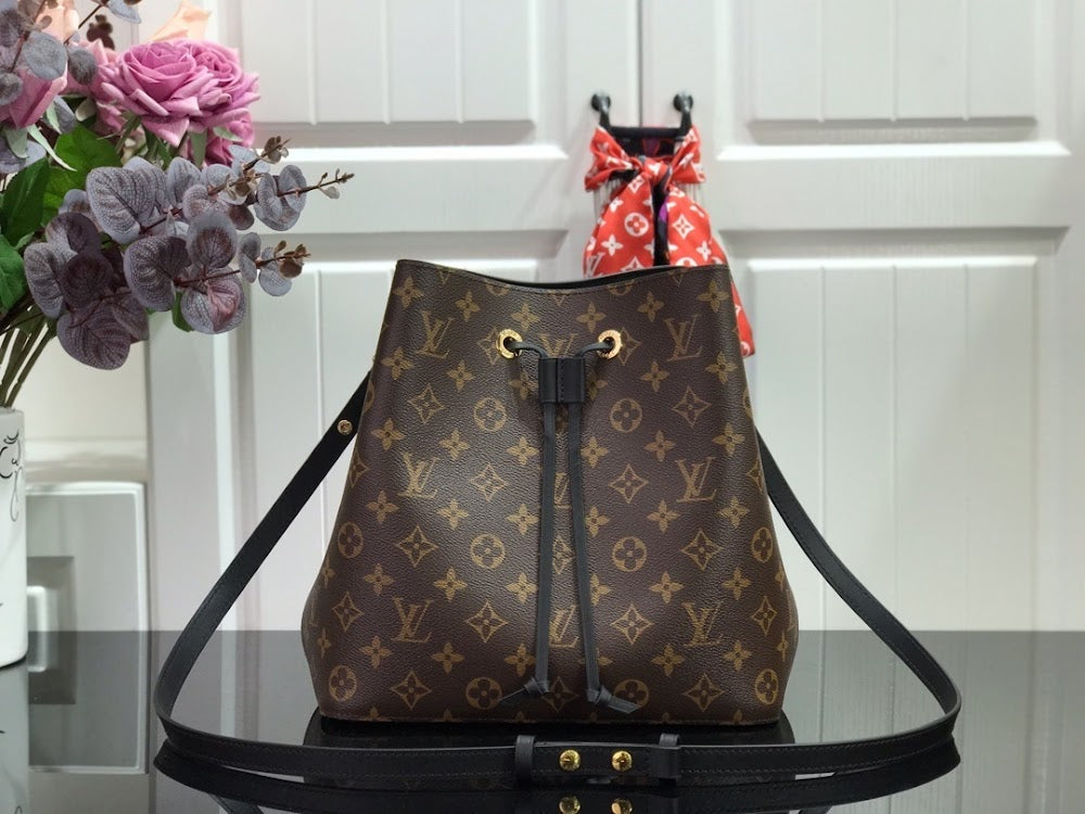 Anum Bags ln Luxury Bag --96806