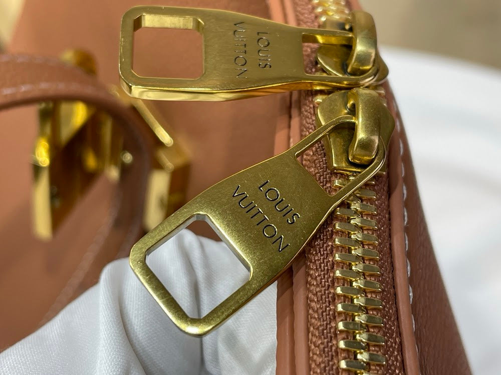 Anum Bags ln Luxury Bag --95764