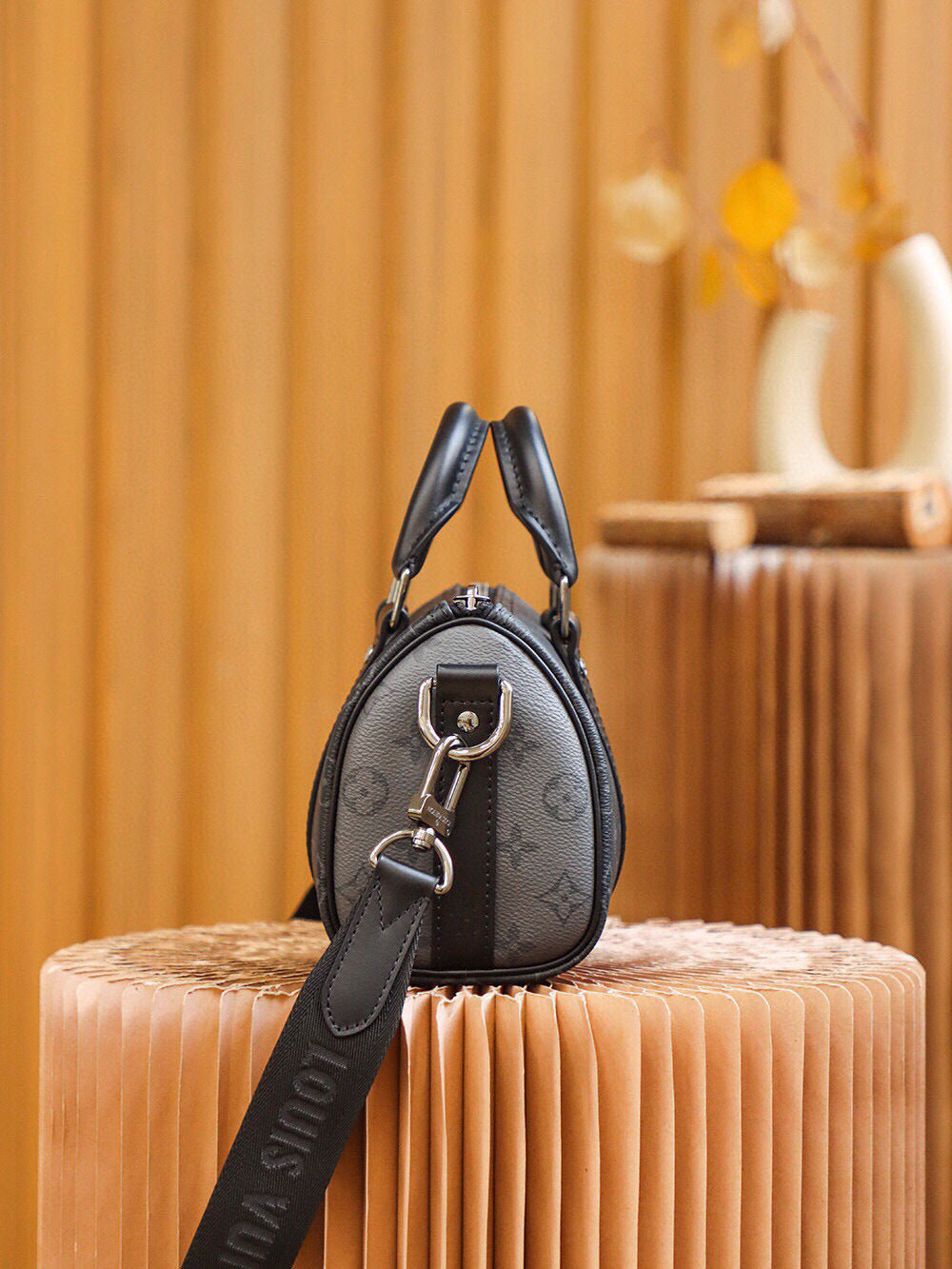 Anum Bags ln Luxury Bag --71363