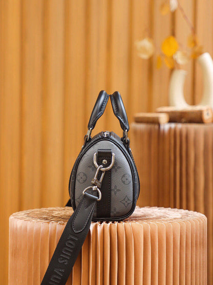 Anum Bags ln Luxury Bag --71363