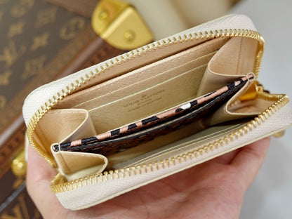 Anum Bags ln Luxury Bag --60326
