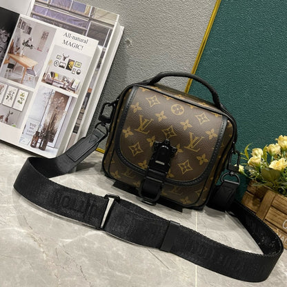 Anum Bags ln Luxury Bag --71348
