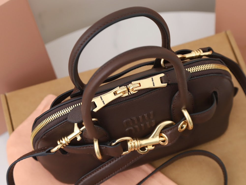Anum Bags Miun Miun Luxury Bag --123402